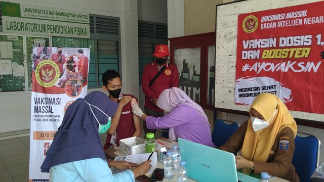 Gandeng BIN dan Dinkes Kota Metro, UM Metro Sukses Gelar Vaksin Booster Jenis Pfizer