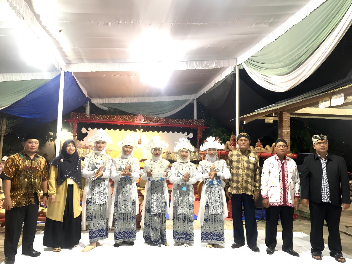 Tim Ppk Ormawa Imafis Hadir dan Ikut Bantu Acara Pertemuan Caturwulan II Serta Peringatan Tanggap Warsa 1 Suro 1958 Saka Jawa