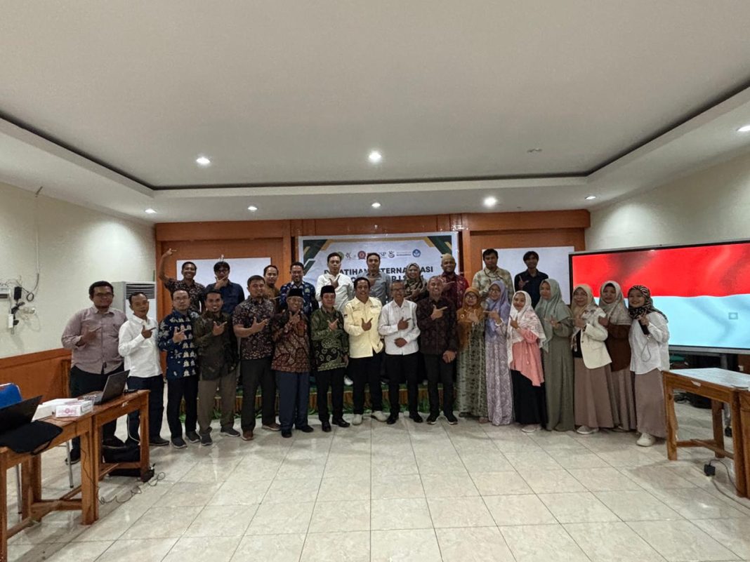 Dosen UM Metro Jadi Narasumber Internalisasi Calon Asesor LSP P1 UMMAT