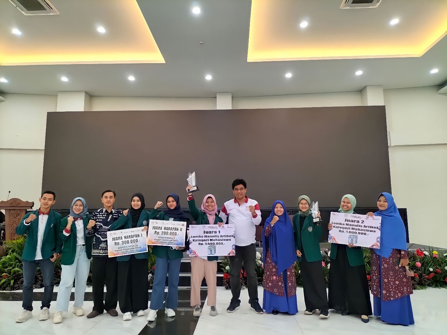 Mahasiswa FEB UM metro Berhasil Menyabet Juara dalam BIK 2022 OJK Lampung