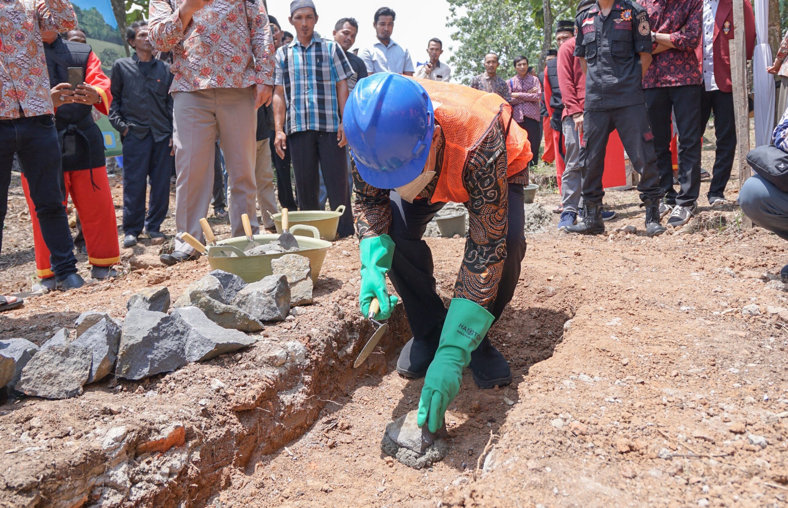 Prof. Haedar Awali Peletakan Batu Pertama Pembangunan Gedung Fakultas Kedokteran UM Metro