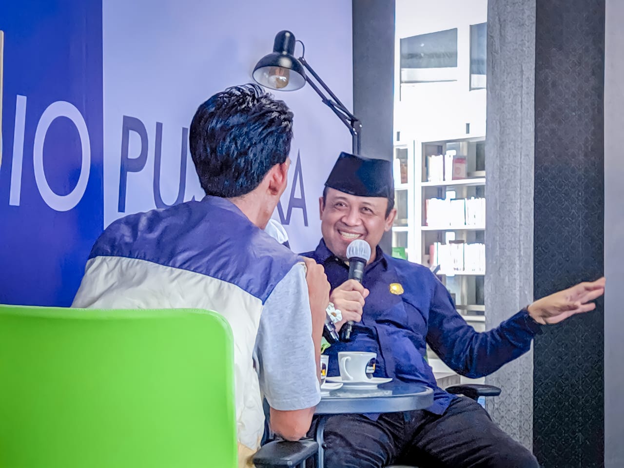 Pustakarda Kota Metro Beri Apresiasi Edi Law Penulis Buku Referensi yang Produktif