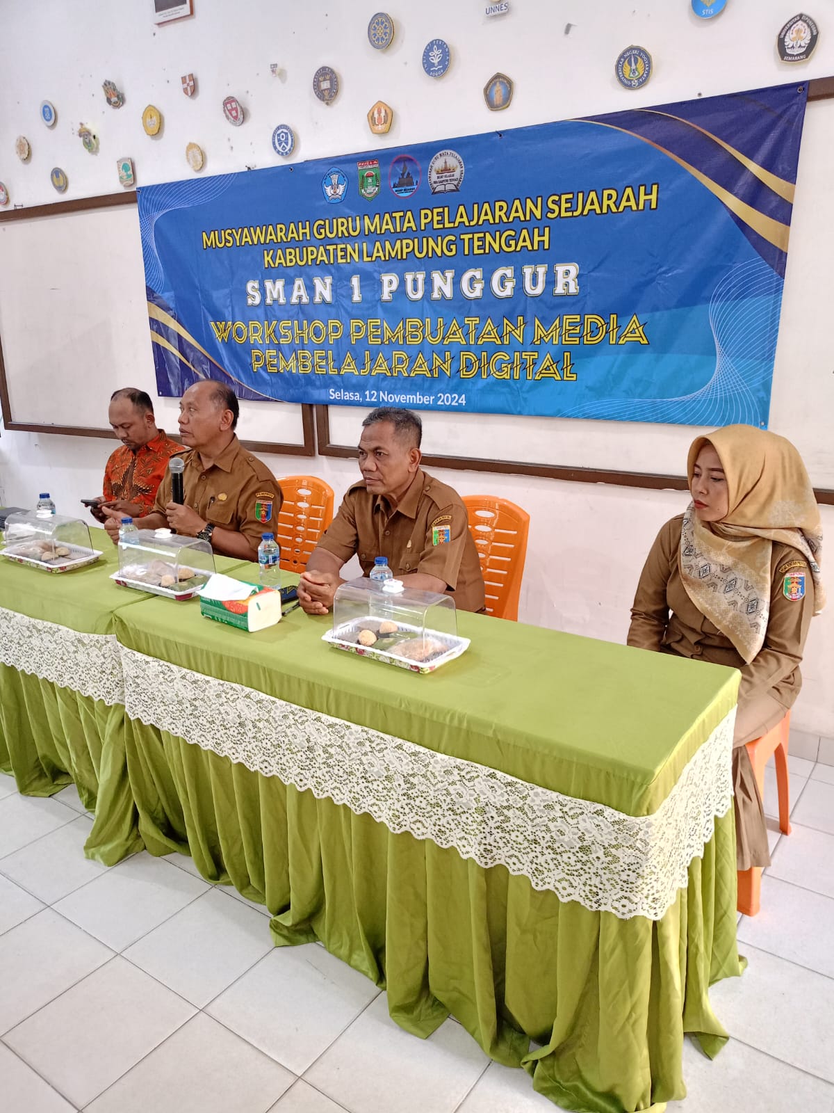 Dosen Pendidikan Sejarah UM Metro Jadi Narasumber Workshop Peningkatan Literasi Digital bagi Guru Sejarah SMA di Lampung Tengah