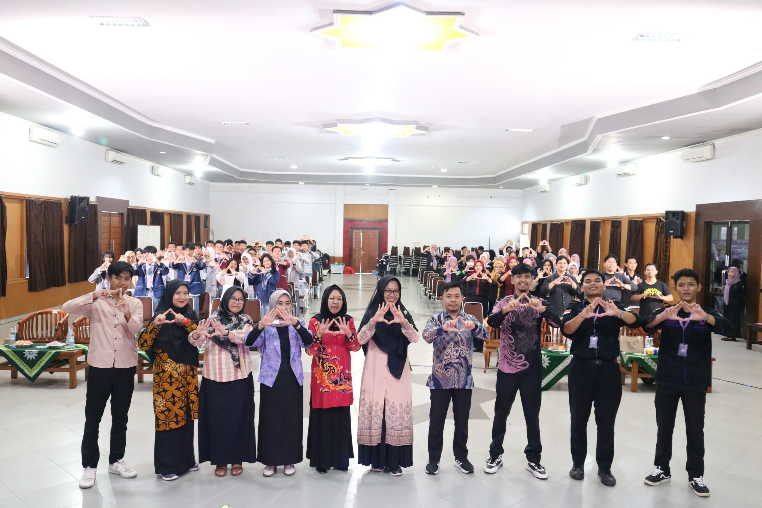 English of Champions: Himpunan Mahasiswa Bahasa Inggris UM Metro Hadirkan Persaingan Seru bagi Siswa se-Kota Metro