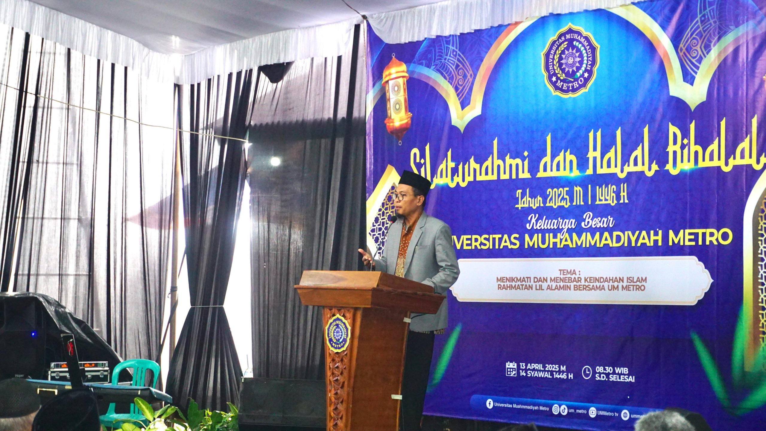 Ustad Rahmat Santoso, Wakil Ketua PWM Lampung, Semangat Memberi Tausiah di Halal Bihalal dan Silaturahmi UM Metro