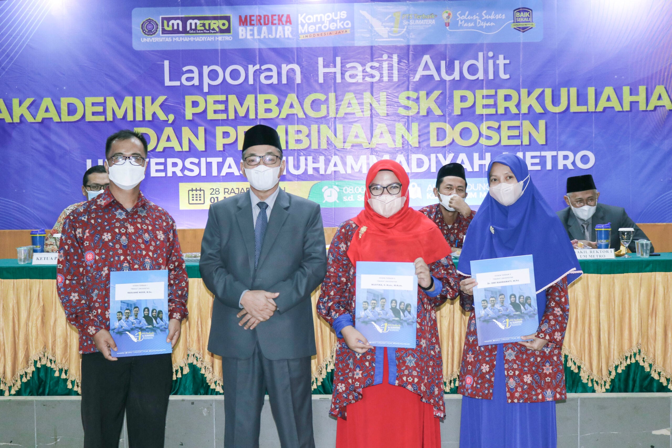Paparkan Hasil Audit Internal, UM Metro Beri Penghargaan kepada Beberapa Pihak dengan Kinerja Terbaik Semester Ganjil