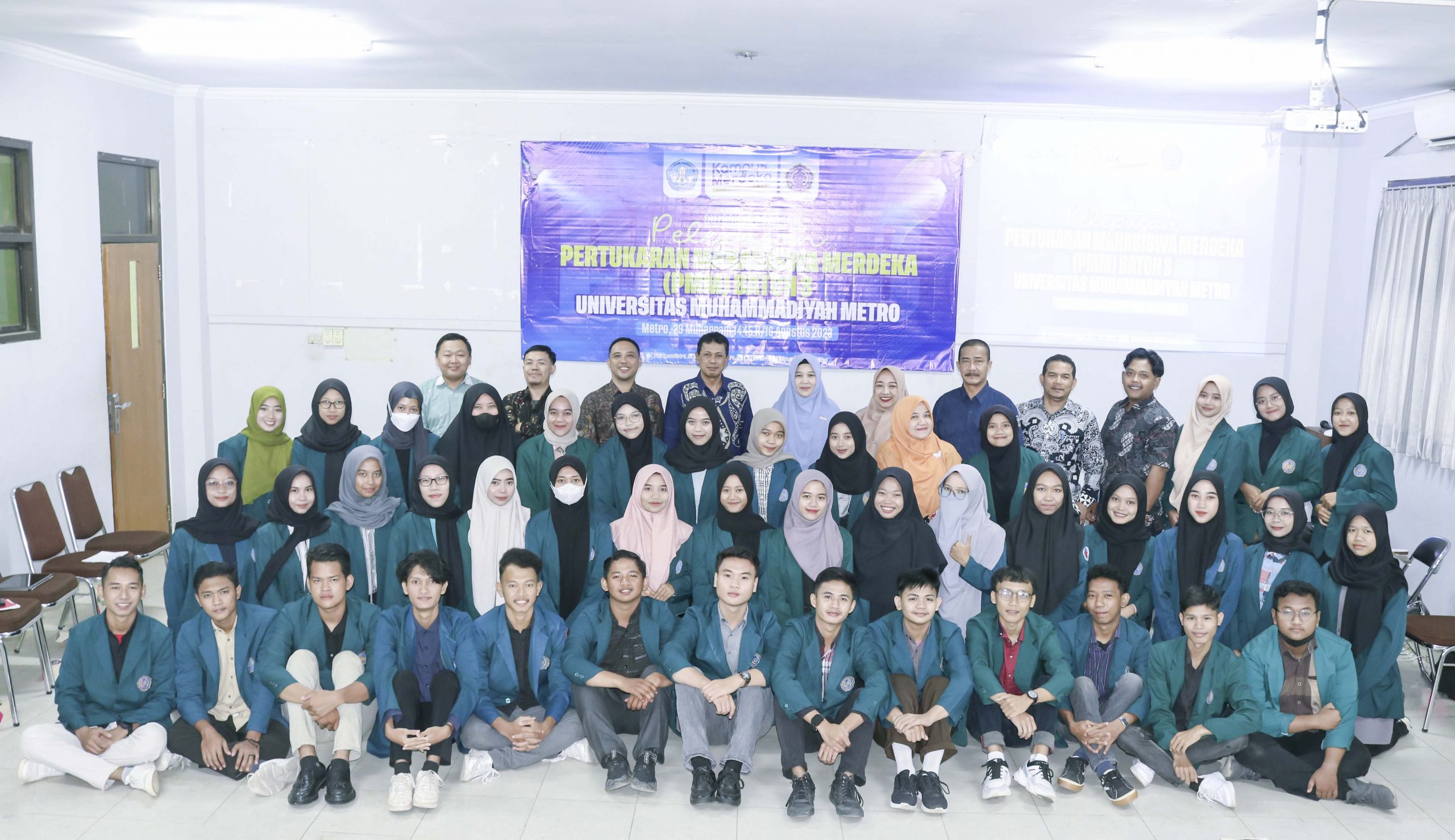 Wakil Rektor I UM Metro Lepas 52 Mahasiswa Peserta PMM Batch 3