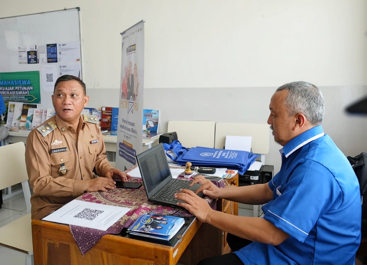 Wakil Walikota Metro Daftar Kuliah di UM Metro Jalur RPL
