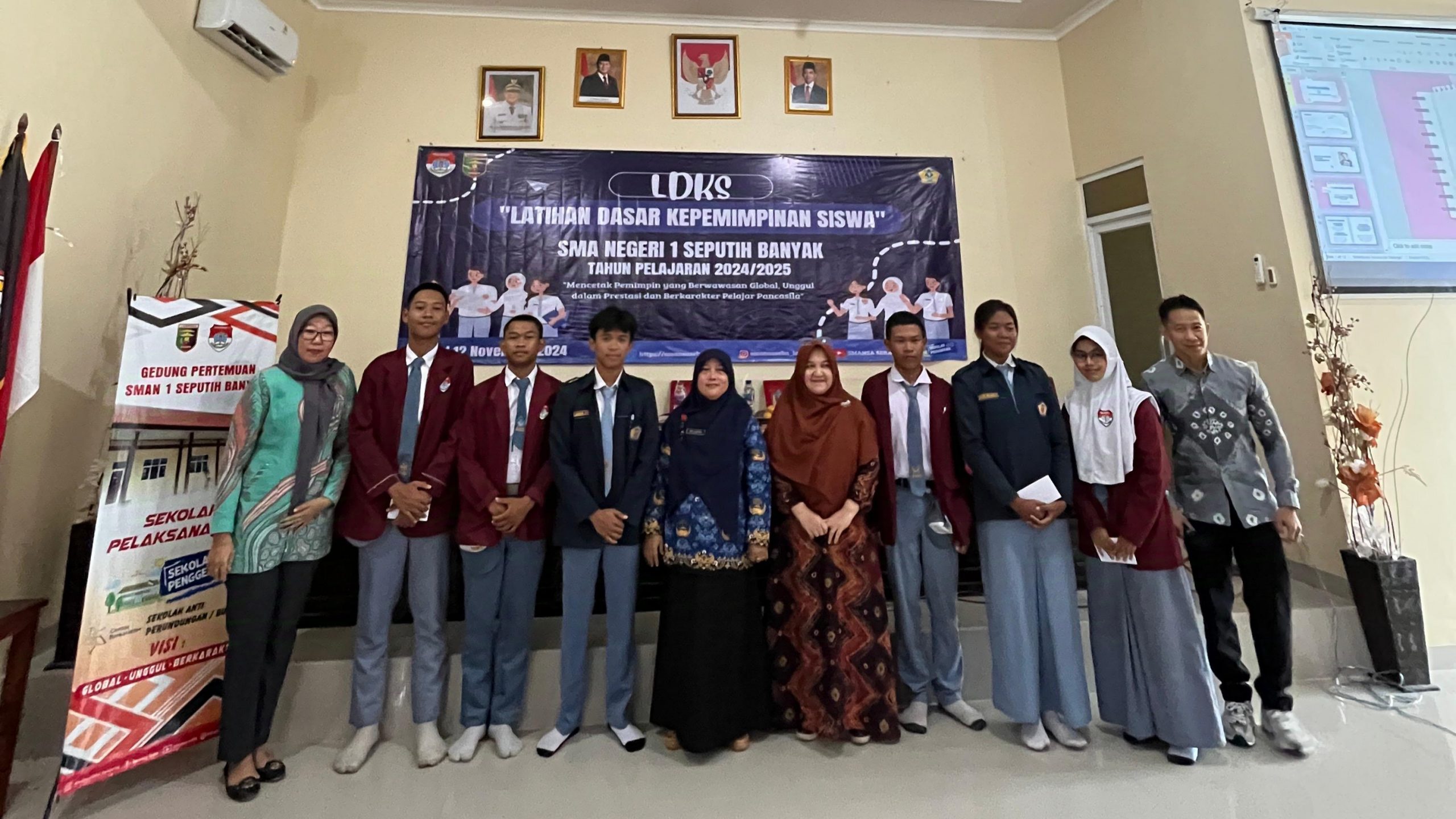 Wakil Rektor III UM Metro Berikan Pembekalan Kepemimpinan di LDKS SMA Negeri 1 Seputih Banyak
