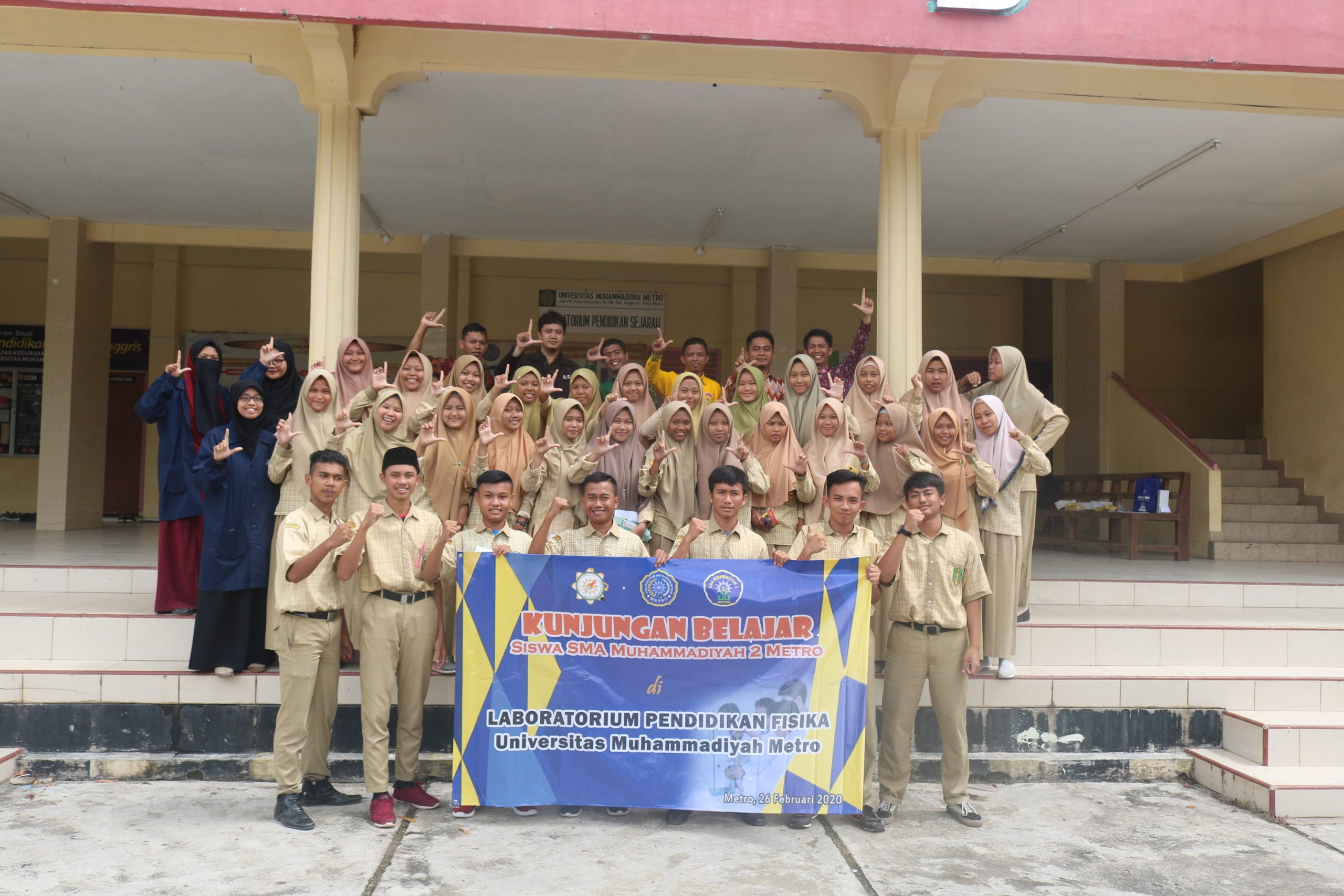 Kunjungan Belajar SMA Muhammadiyah 2 Metro ke Laboratorium Pendidikan Fisika UM Metro