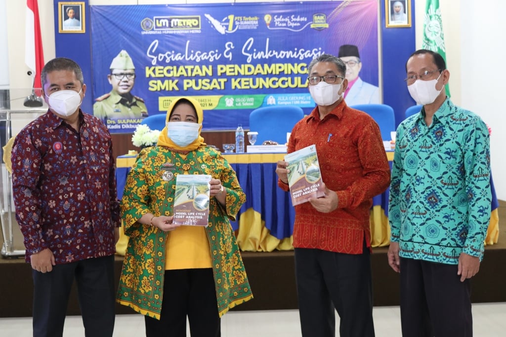 Zuraida Minta Tim Pendamping SMK Pusat Keunggulan Fokus Kembangkan Potensi Sekolah