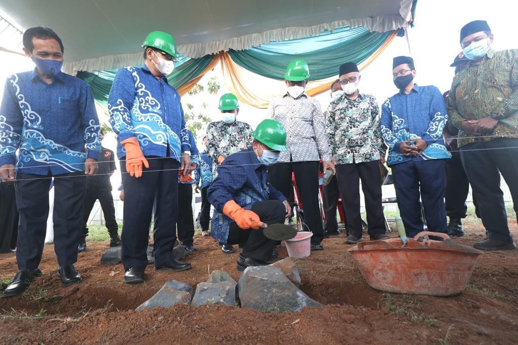 Prof. Abdul Mu’ti Awali Peletakkan Batu Pertama Gedung Fakultas Kesehatan UM Metro