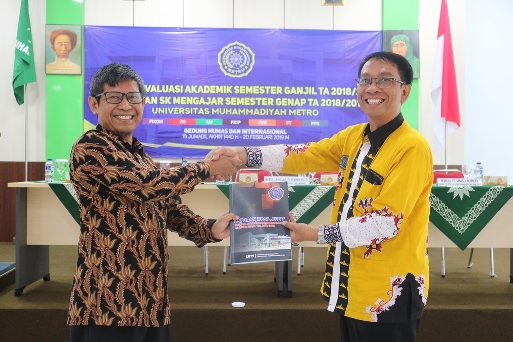 Siap Sambut Perkuliahan Semester Genap, UM Metro Gelar Acara Laporan Evaluasi dan Pembagian SK Mengajar
