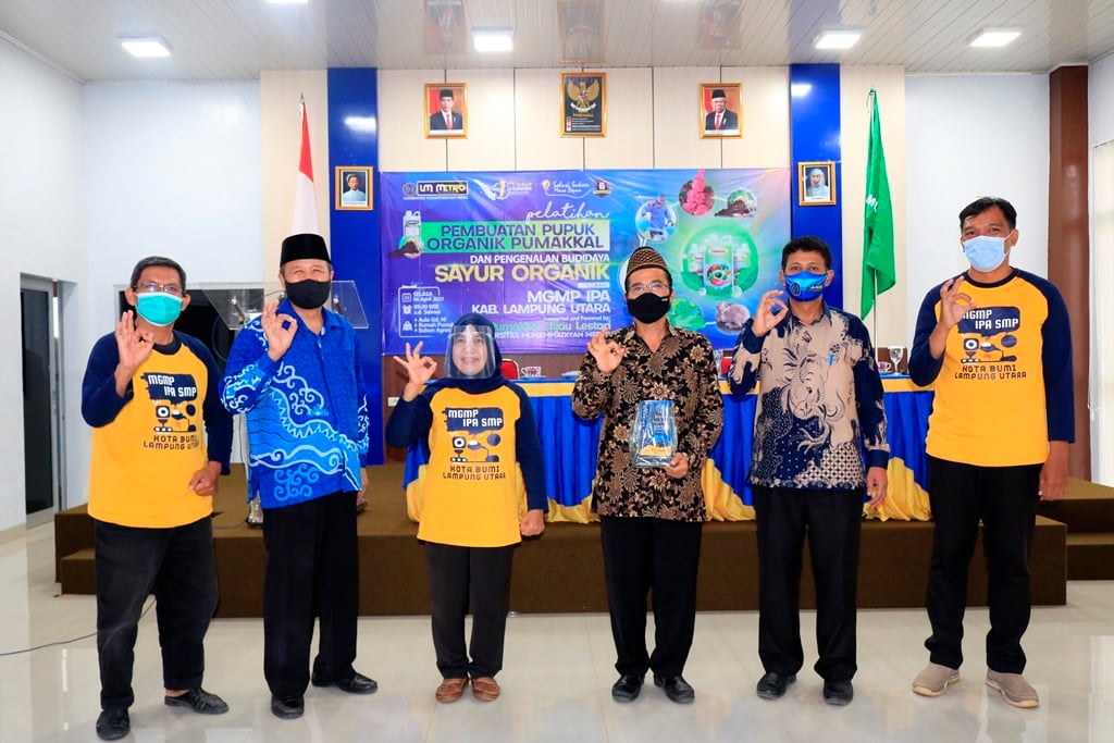 MGMP IPA Lampung Utara Kunjungi UM Metro Guna Belajar Pembuatan Pupuk dan Budidaya Sayur Organik