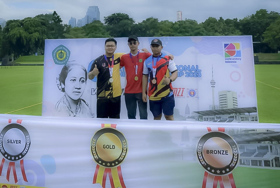 Membanggakan! Mahasiswa UM Metro Raih 2 Medali pada Kejuaraan Panahan Kartini Internasional ke-6