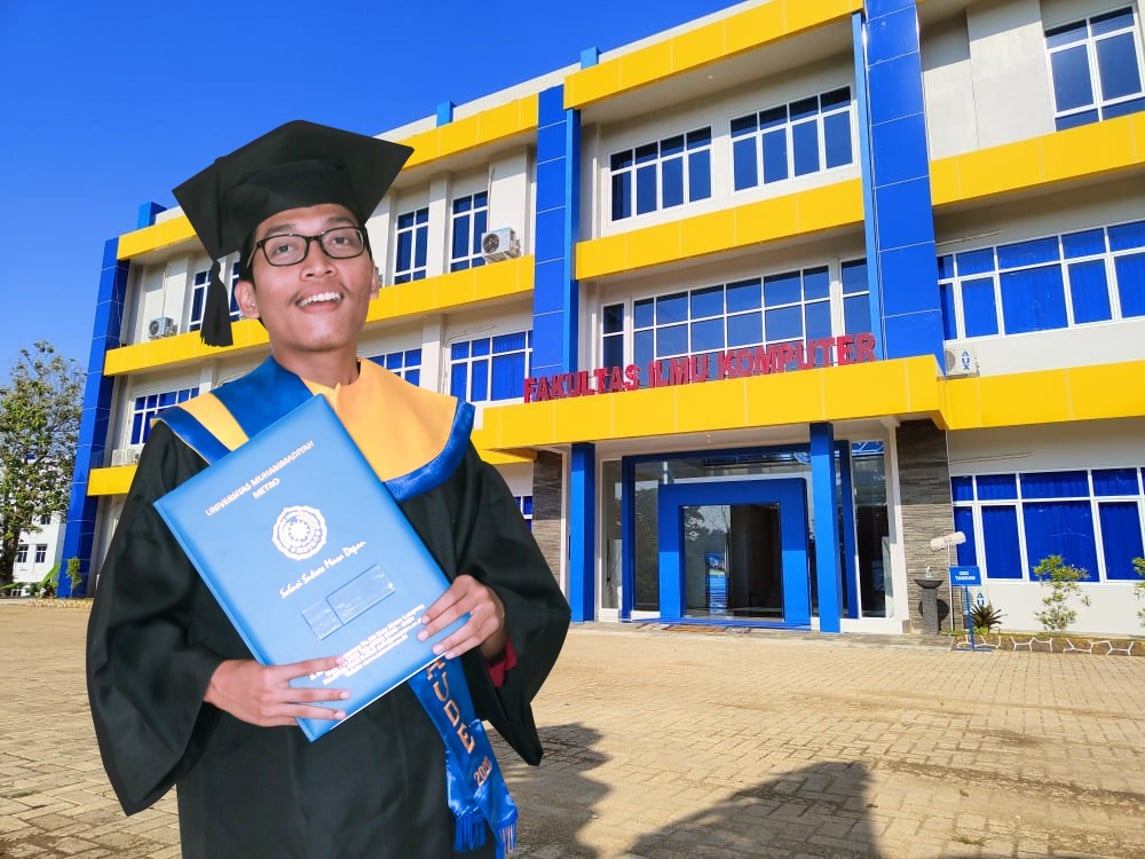 Jadi Wisudawan Terbaik Tingkat Diploma UM Metro, Said Romadhon Sempat Kuliah di Jogja
