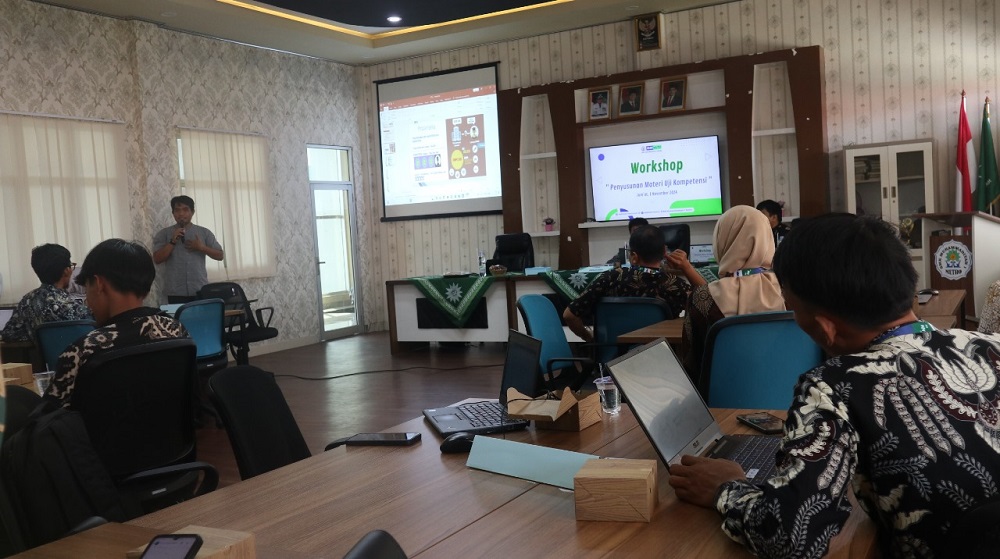 Dosen UM Metro Jadi Pemateri Workshop Penyusunan MUK