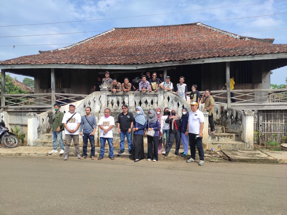 Himas UM Metro  dan Pegiat Sejarah Lampung Timur Gelar Hunting History Lampung Timur Area