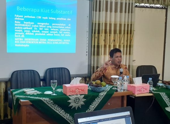 Usai Tandatangani Kerja Sama, Dr. Achyani Jadi Pemateri di STKIP Muhammadiyah Pagar Alam