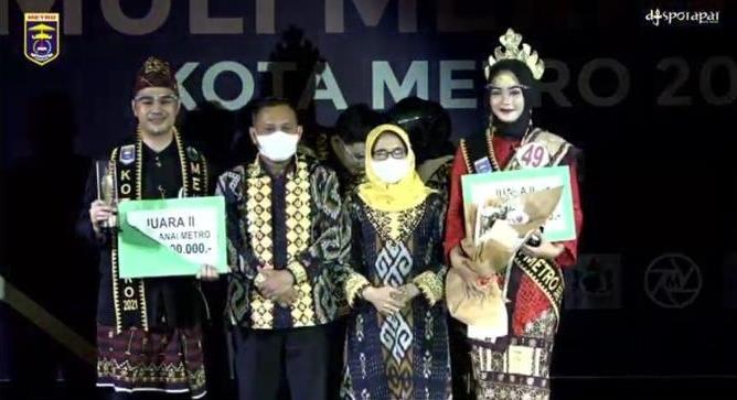 Duta Kampus UM Metro Raih Juara 2 Pemilihan Muli Mekhanai Kota Metro 2021