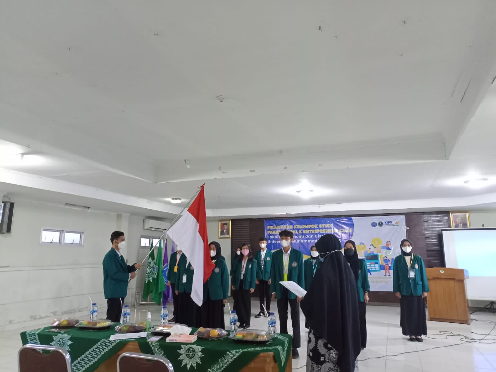 Wakil Dekan 3 FEB Lantik Pengurus Kelompok Studi Pasar Modal (KSPM) UM Metro Periode 2021 – 2022