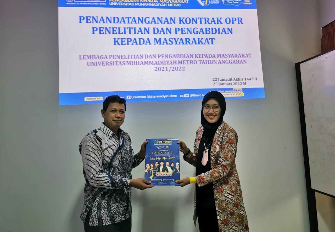 Tandatangani Kontrak OPR Penelitian dan Pengabdian, Dr. Achyani Imbau Perkuat Setiap Kegiatan