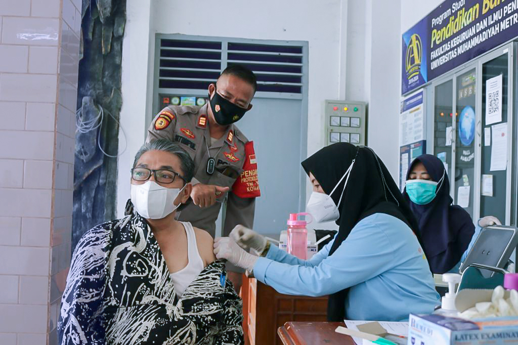 Gandeng Polres Metro, UM Metro Sukses Gelar Vaksin Booster untuk Sivitas Akademika