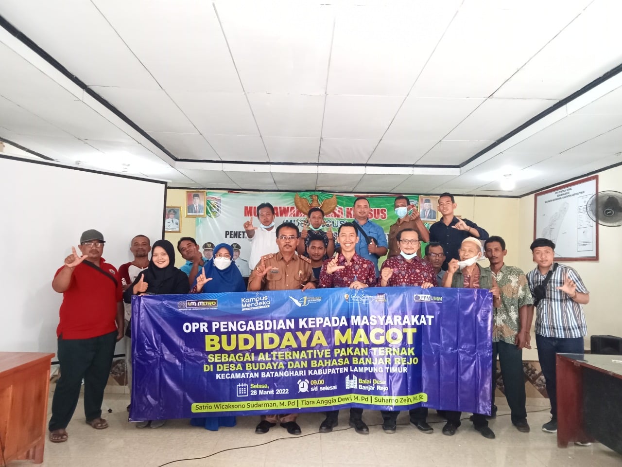 Dosen UM Metro Bantu Masyarakat Banjar Rejo Miliki Pakan Ternak Sendiri
