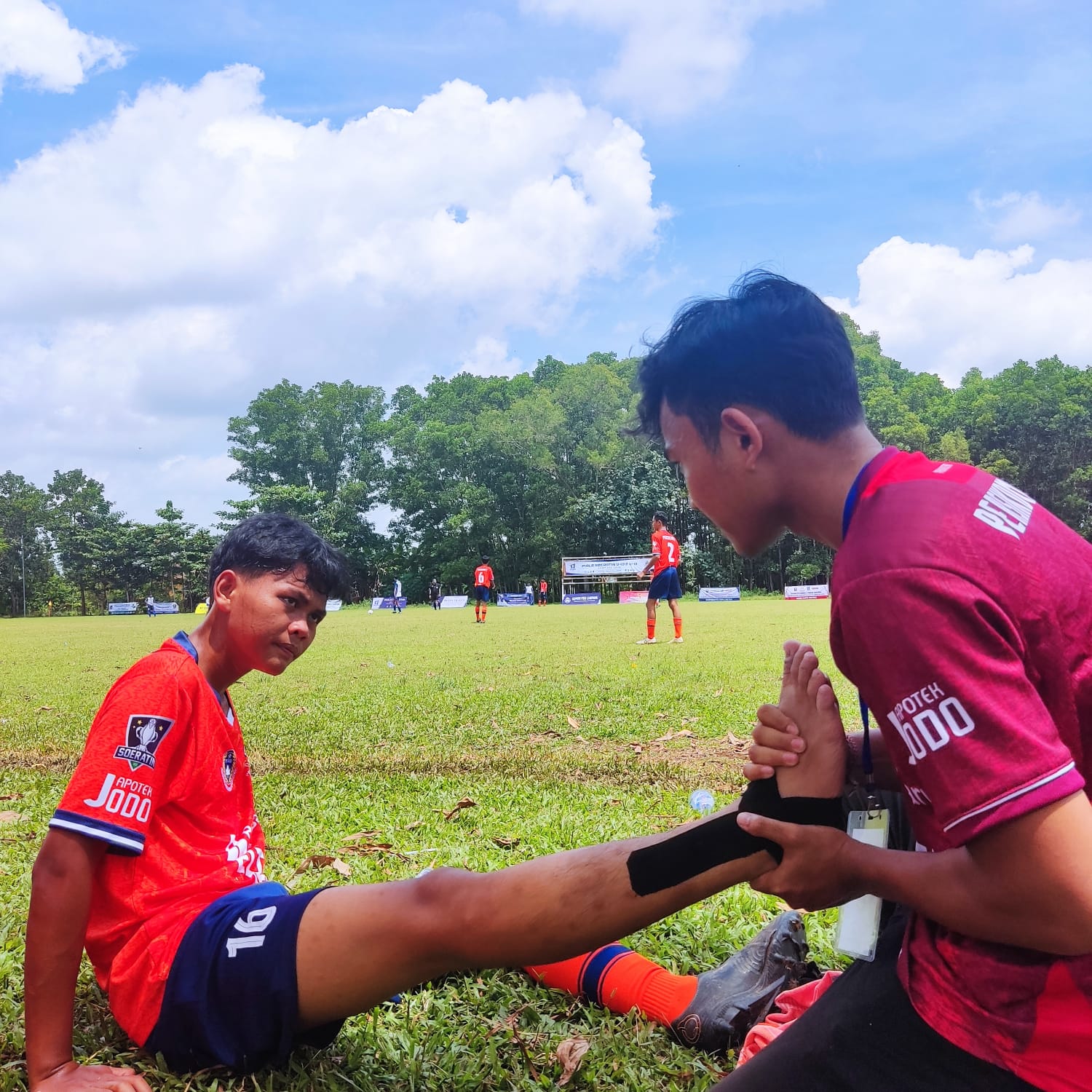 Mahasiswa D3 Fisioterapi UM Metro Jadi Tim Fisioterapis Piala Walikota Metro U-15 dan U-13