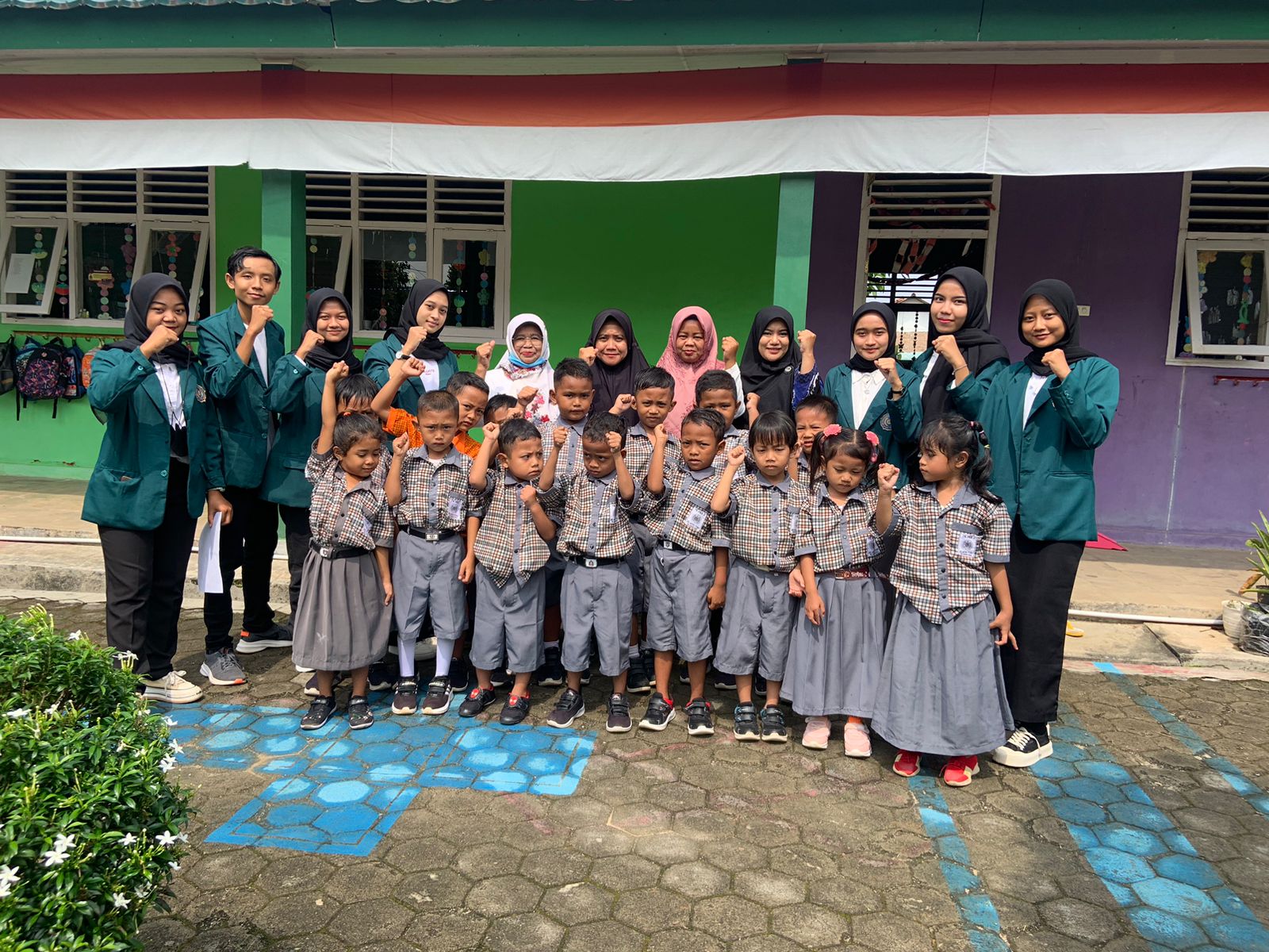 Peduli Gigi, Mahasiswa S1 Administrasi Rumah Sakit UM Metro Beri Penyuluhan Siswa TK Karangrejo
