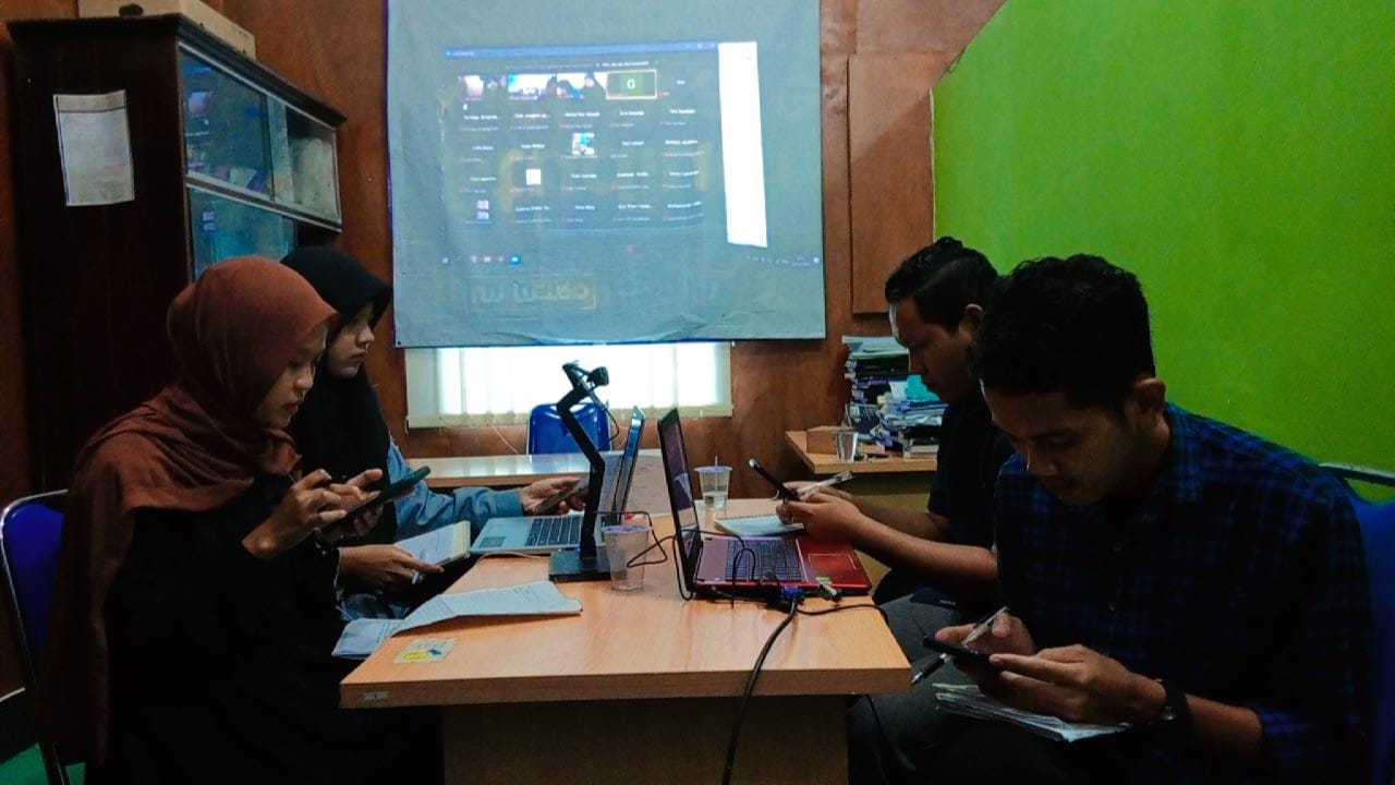 Latih Calon Debaters, PBI UM Metro Libatkan PBI UNPARI
