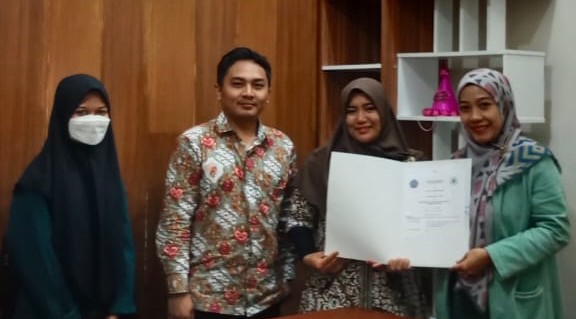 Serah Terima MOU, FIKES UM Metro Jalin Kerjasama dengan 13 Rumah Sakit di Lampung