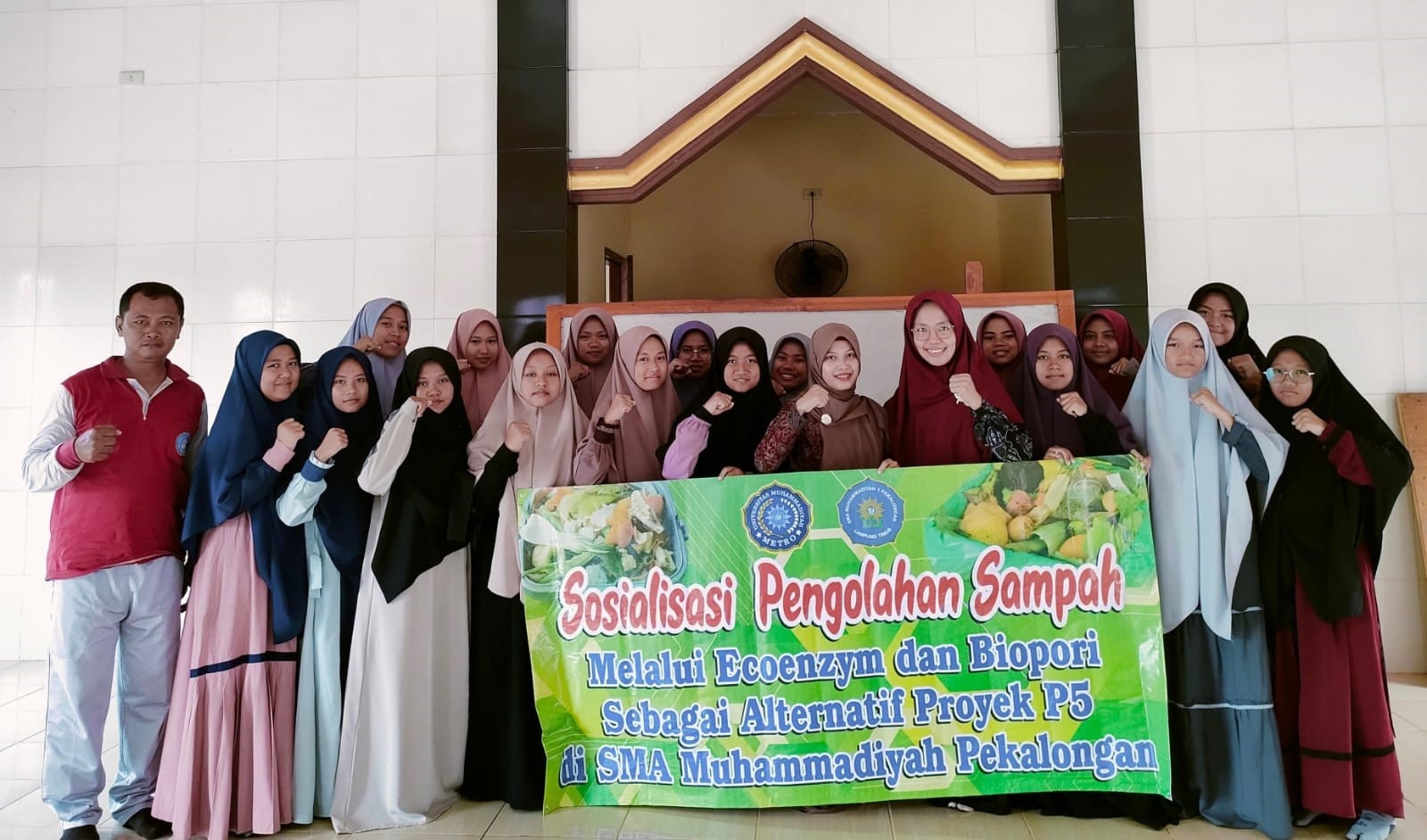 Dosen UM Metro Beri Pelatihan Pembuatan Ecoenzym dan Biopori Sebagai Alternatif P5 Sustainable Development Goals