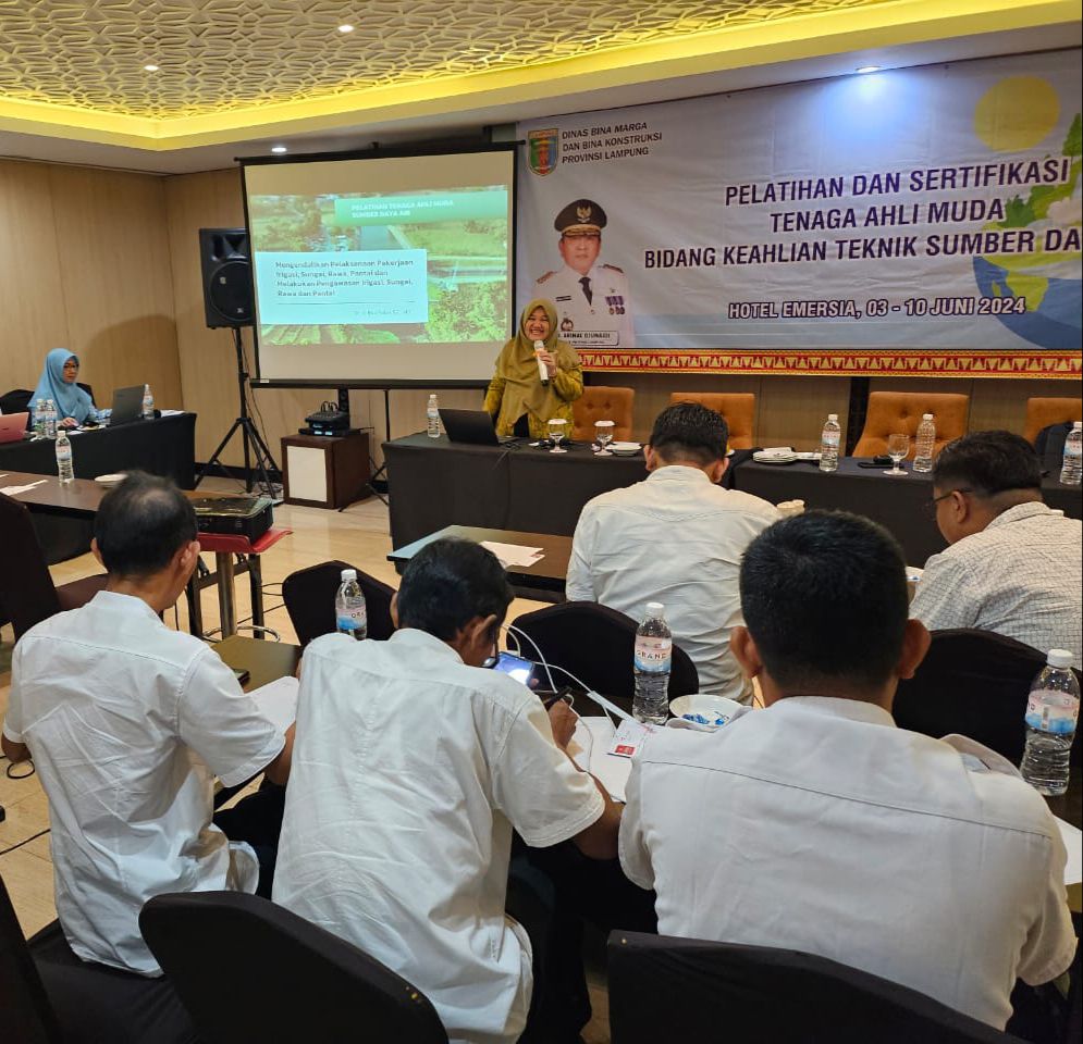 Wakil Rektor III UM Metro Jadi Narasumber dalam Pelatihan dan Sertifikasi DPD PERTAHKINDO Lampung