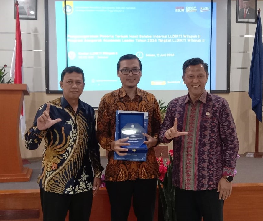 Kontribusi Nyata Kualitas Pendidikan, Dosen UM Metro Terima Penghargaan LLDikti Wilayah II
