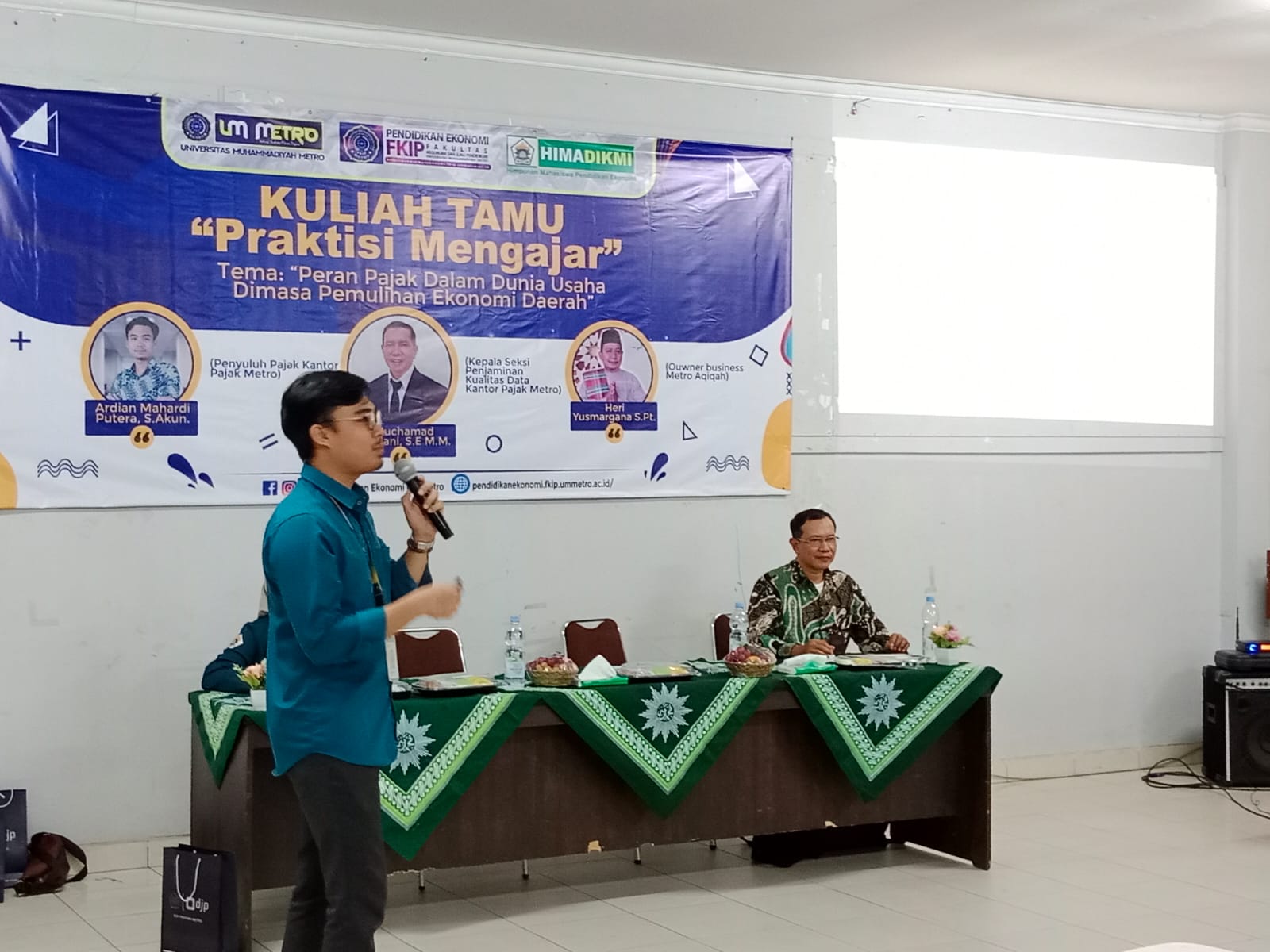 Program Studi Pendidikan Ekonomi UM Metro Gelar Kuliah Tamu Tentang Peran Pajak dalam Dunia Usaha