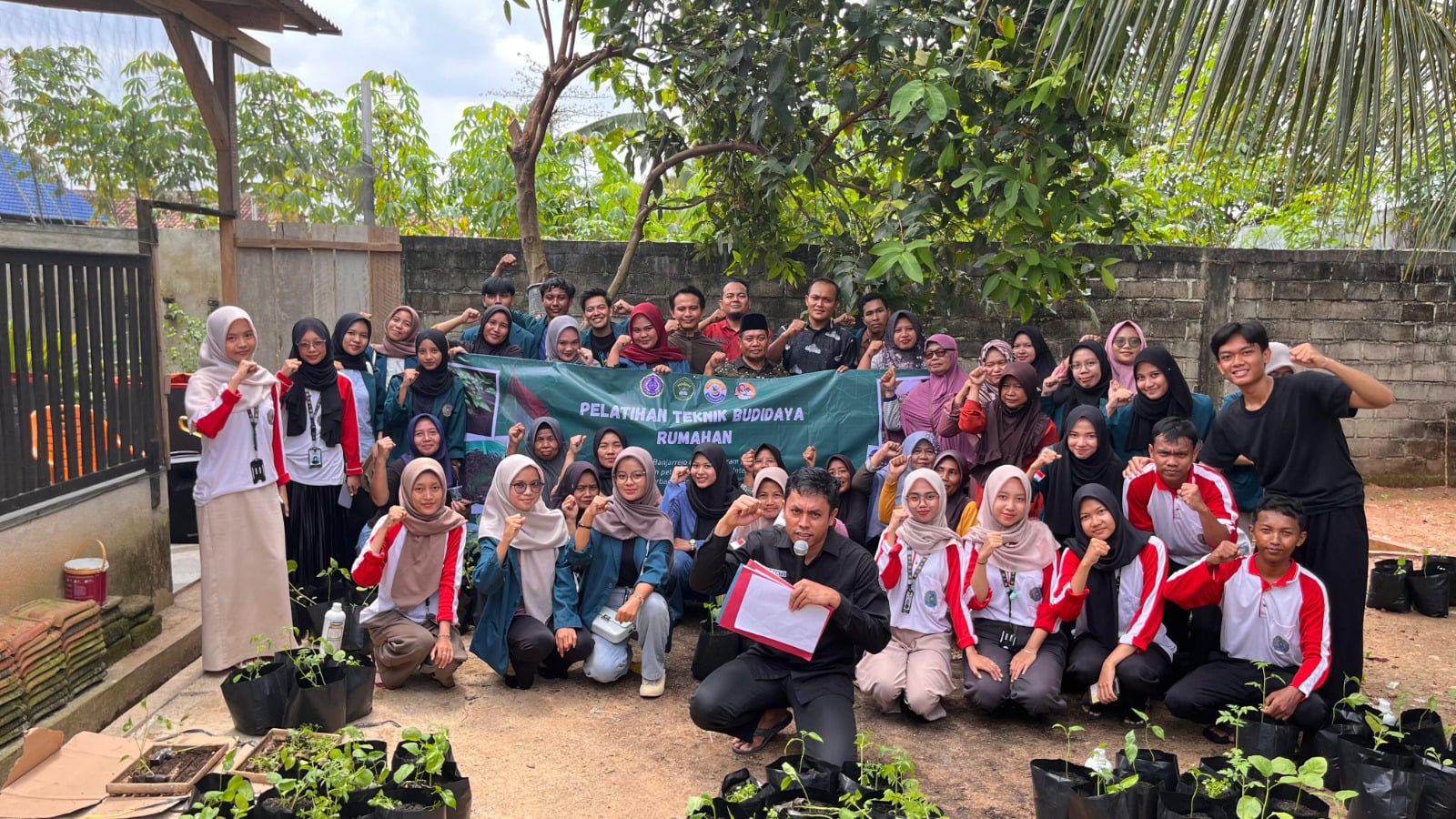 UM Metro Wujudkan Kampus Berdampak dalam Program Pelatihan Pertanian Organik Memanfaatkan Lahan Pekarangan Dukung Swasembada Pangan dan Pemenuhan Gizi Masyarakat
