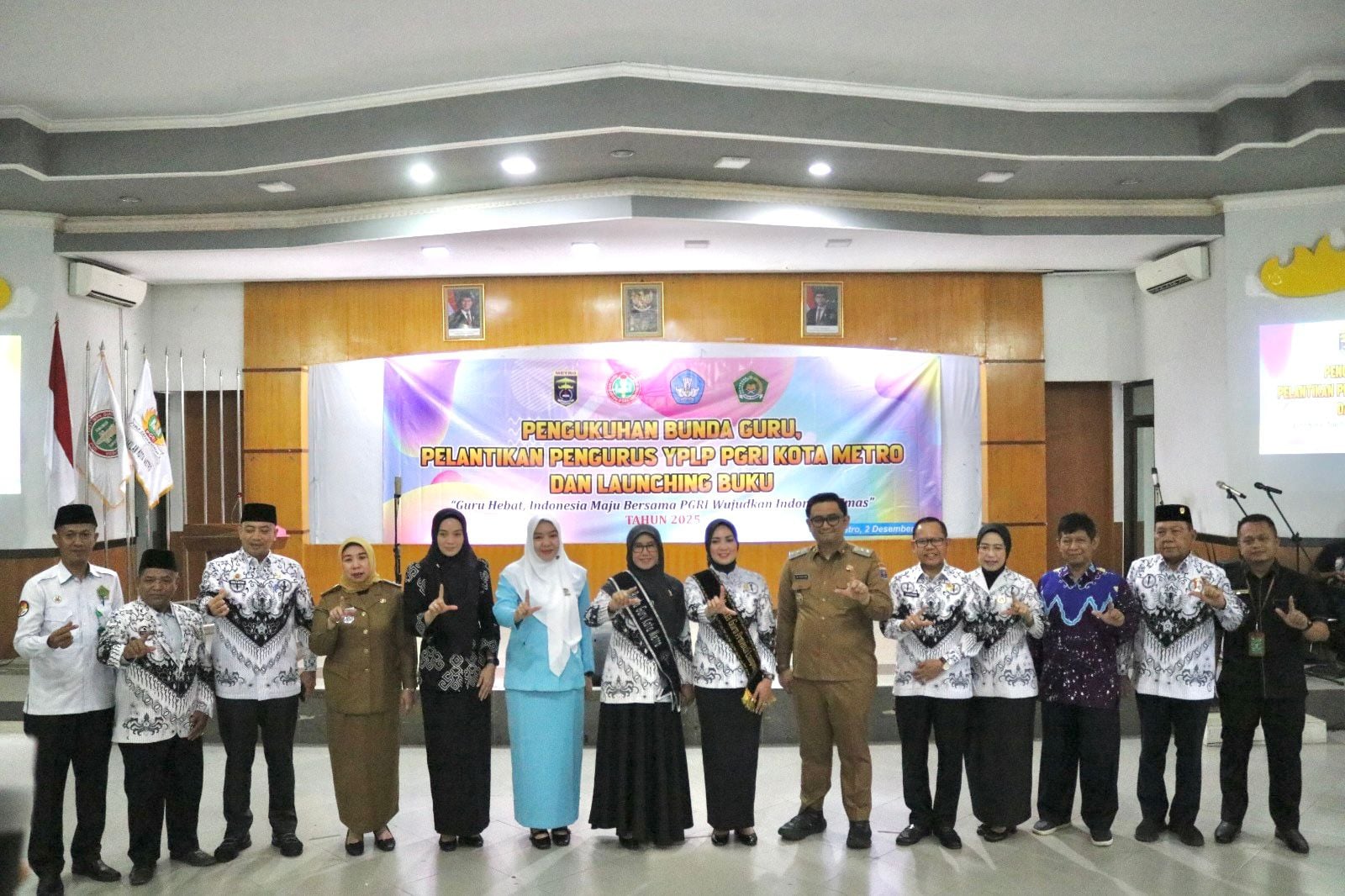 UM Metro Fasilitasi Pengukuhan Bunda Guru, Pelantikan YPLP PGRI Kota Metro, dan Launching Buku Pendidikan