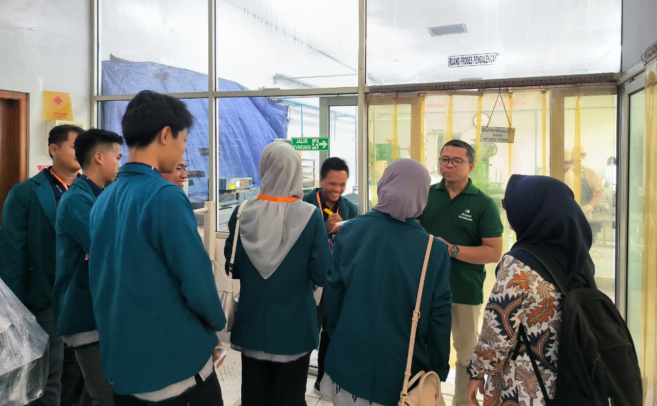 Perkuat Profil Lulusan Wirausaha, Prodi Pendidikan Ekonomi FKIP UM Metro Kunjungi PT Risquna Dewaksara Jogja