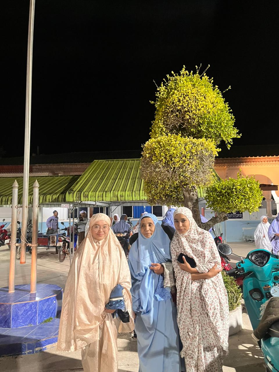 Ramadhan di Negeri Gajah Putih: Mahasiswa UM Metro Tetap Semangat Berpuasa dan Tarawih saat International Internship