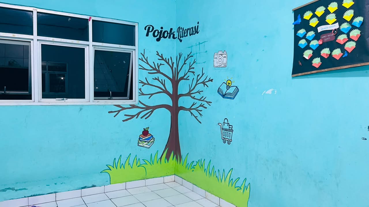 Tim PPK Ormawa Himadikmi FKIP UM Metro Mulai Garap Empat Pojok Literasi Bersama Mitra Masyarakat Desa Rejo Agung