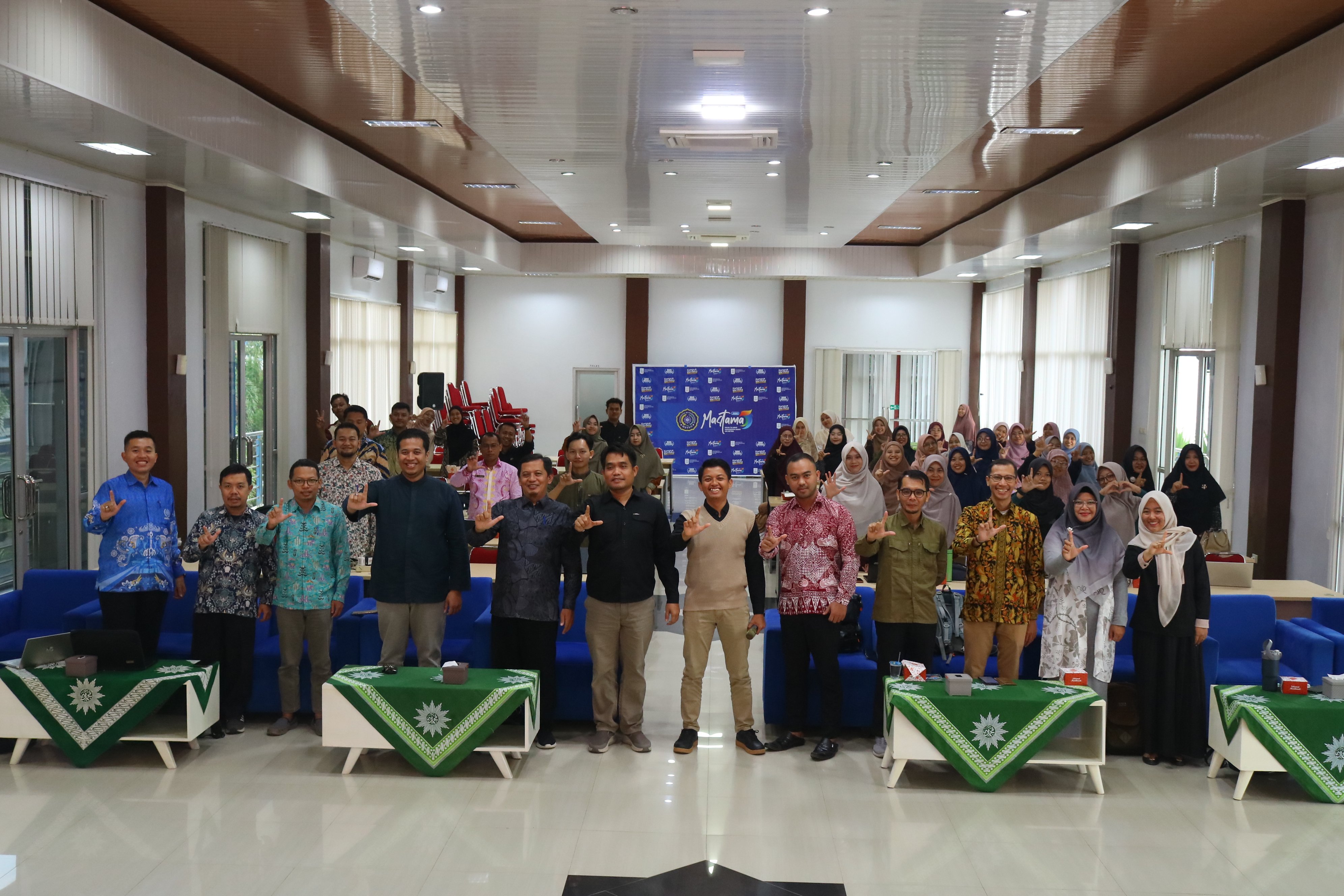 UM Metro dan MPI PDM Kota Metro Lanjutkan Pendampingan Penulisan Sejarah Sekolah Muhammadiyah Lokakarya Penulisan Sejarah Sekolah Muhammadiyah