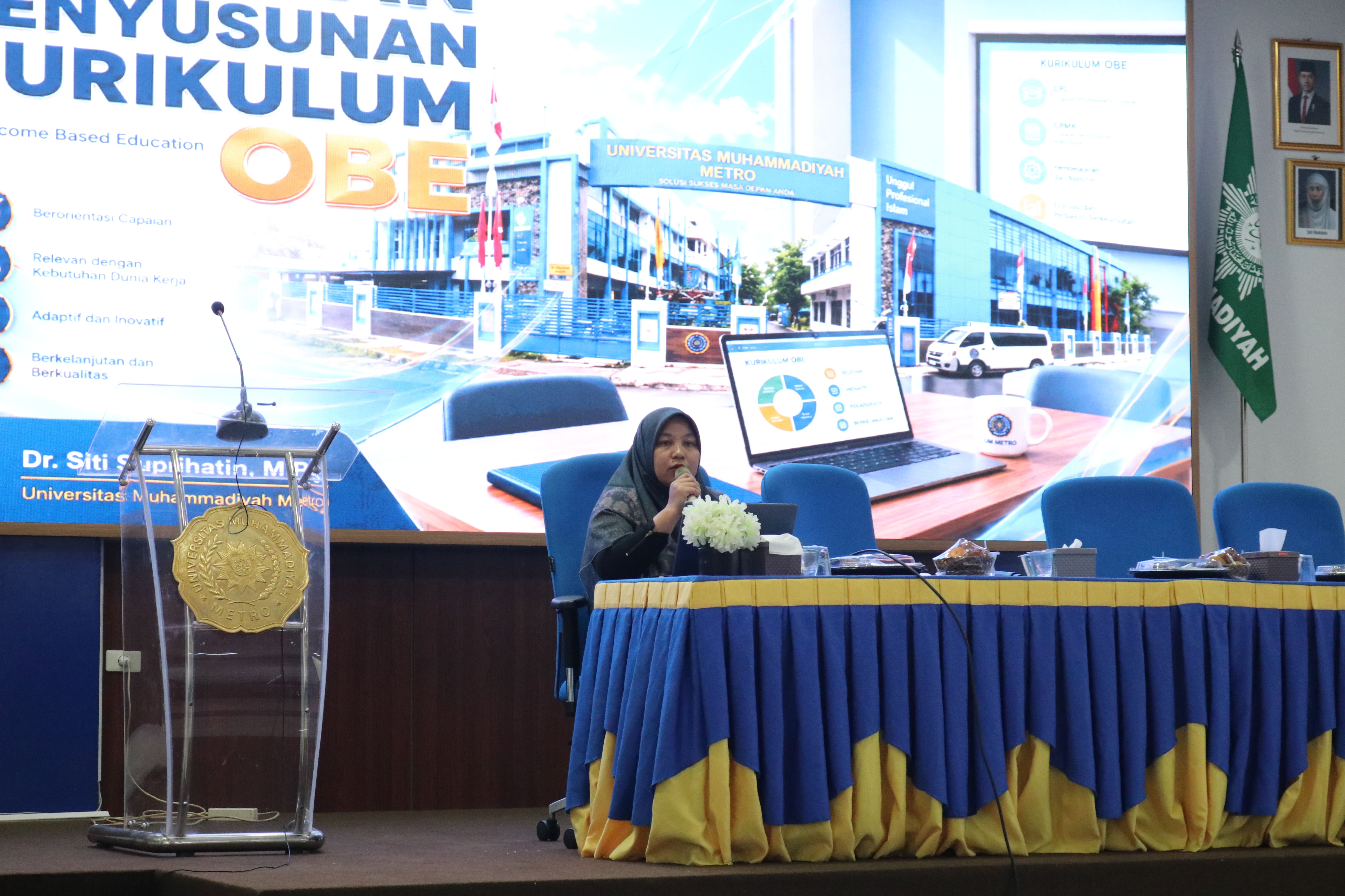 Dr. Siti Suprihatin Tekankan Kolaborasi Seluruh Unsur dalam Implementasi Kurikulum OBE