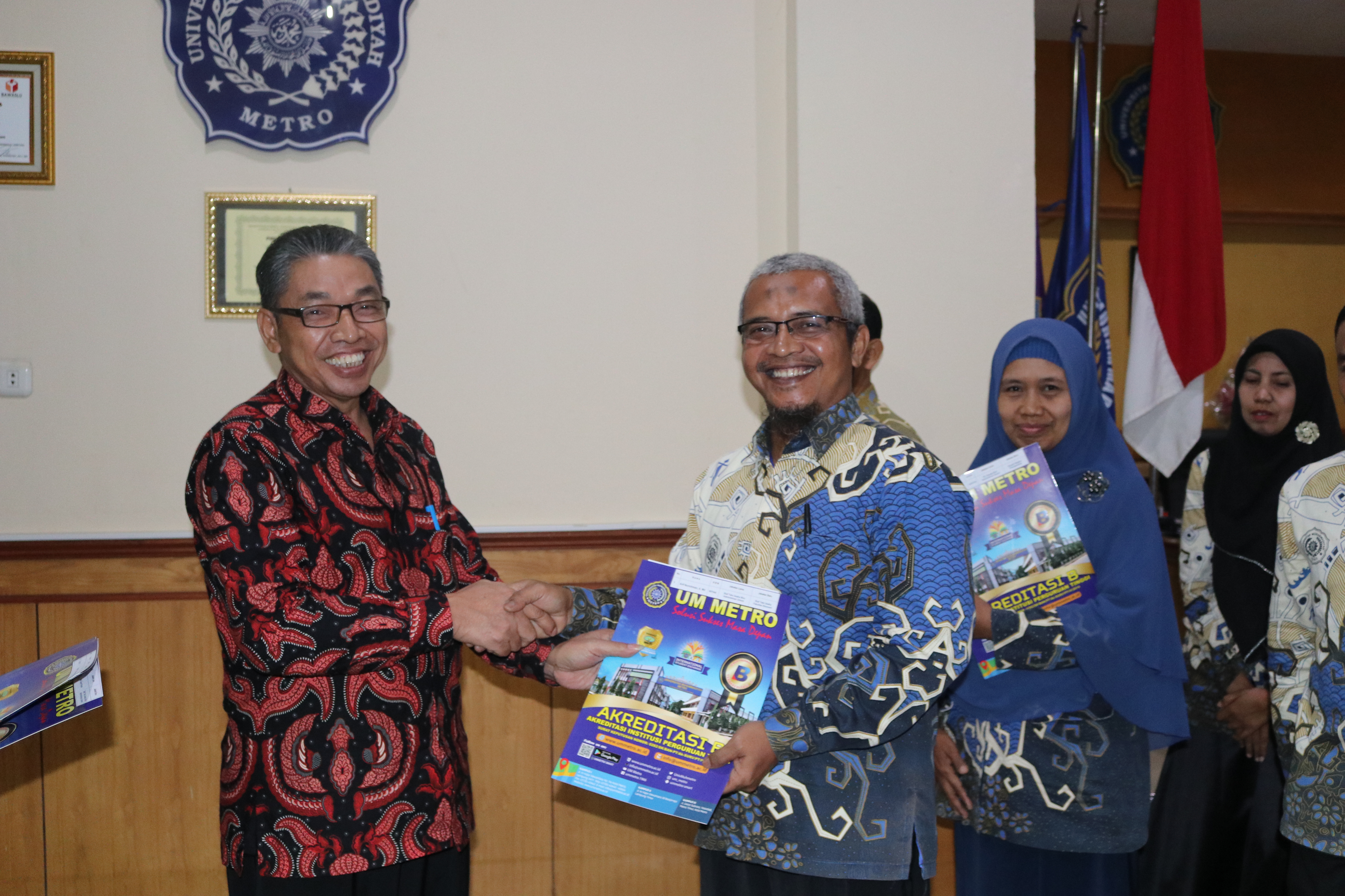 Rektor UM Metro Lakukan Penyegaran di Unit Administrasi Umum Rektor UM Metro Lakukan Penyegaran di Unit Administrasi Umum