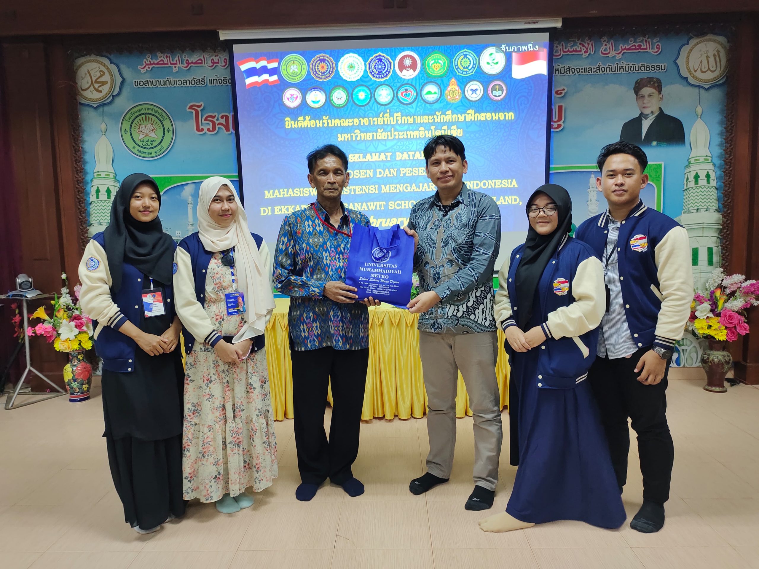 Empat Mahasiswa UM Metro Berpartisipasi dalam Program International Internship di Krabi, Thailand