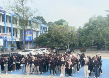 Mahasiswa FEB UM Metro Ikuti Kuliah Lapangan ke DUDI dan PTMA